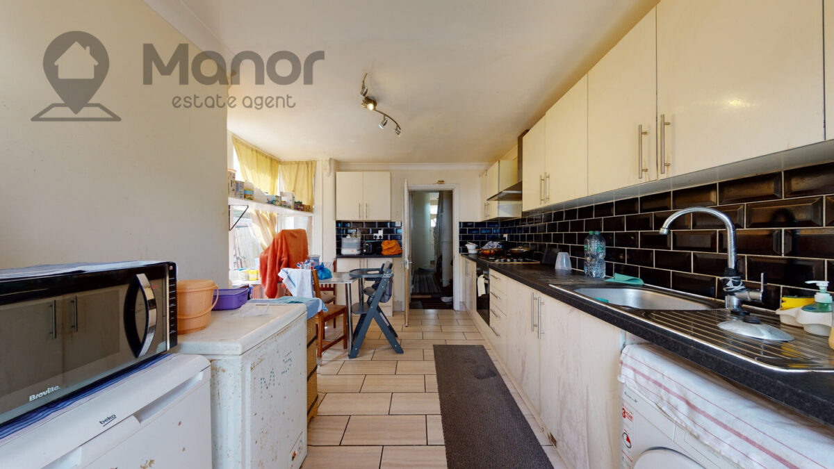 Jedburgh Road, Plaistow, E13 9LE