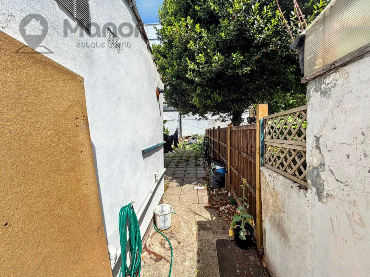 Seventh Avenue, Manor Park, E12 5JL