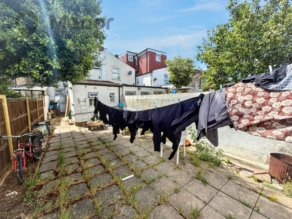 Seventh Avenue, Manor Park, E12 5JL