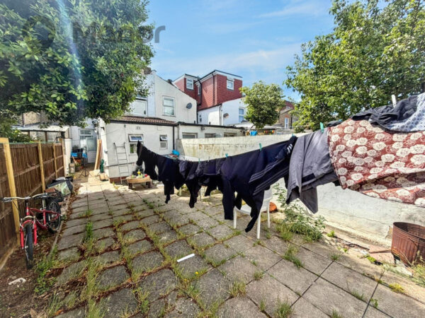 Seventh Avenue, Manor Park, E12 5JL