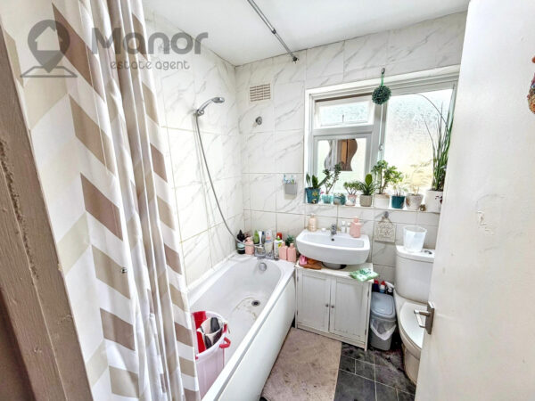 Walton Road, Manor Park, E12 5RL
