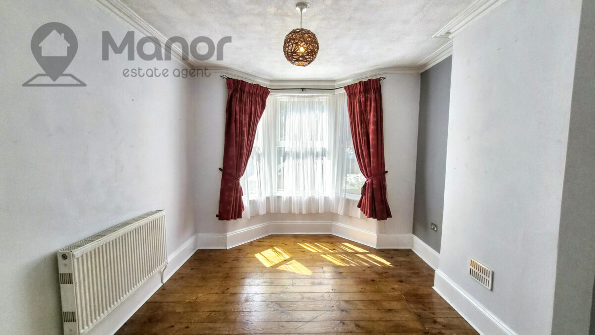 Elmhurst Road, Enfield, EN3 5TB