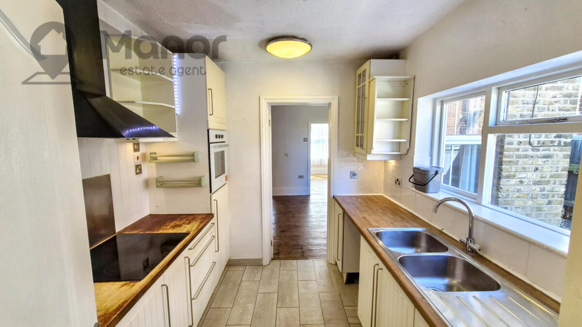Elmhurst Road, Enfield, EN3 5TB