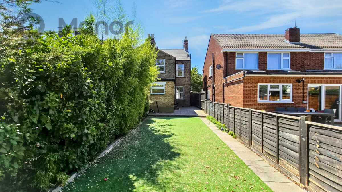 Elmhurst Road, Enfield, EN3 5TB