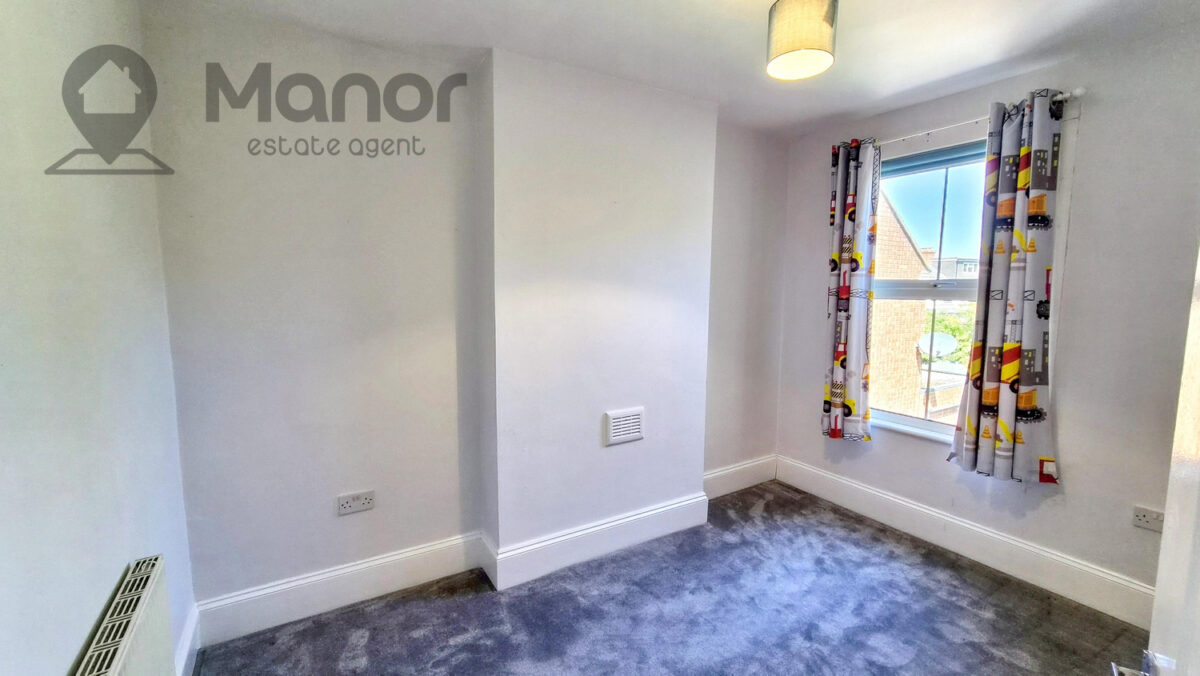 Elmhurst Road, Enfield, EN3 5TB