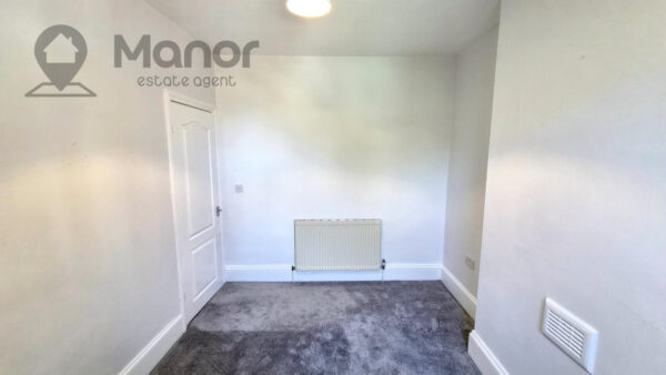 Elmhurst Road, Enfield, EN3 5TB
