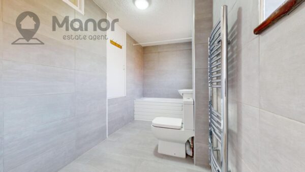 Lansbury Avenue, Romford, RM6 6SD