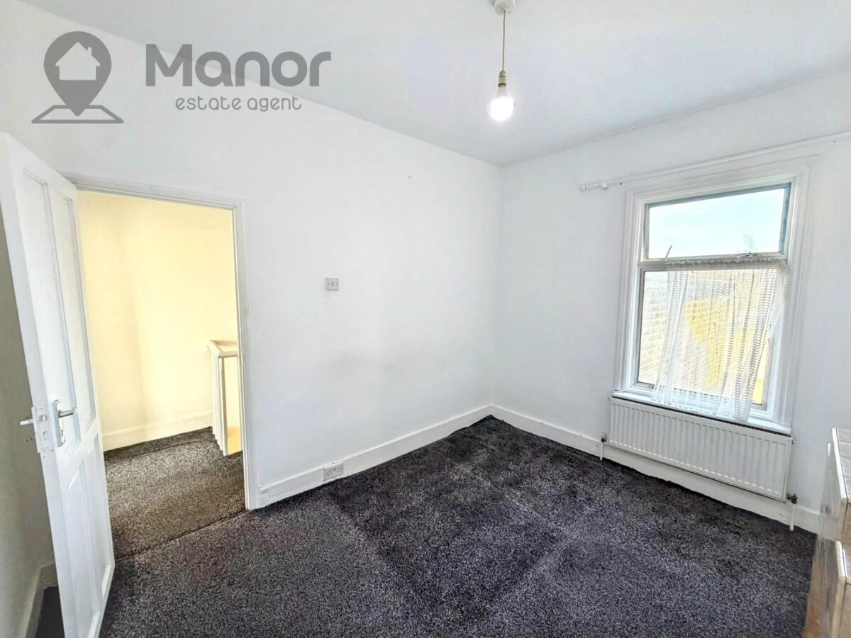 High Street North, Manor Park, E12 6RH