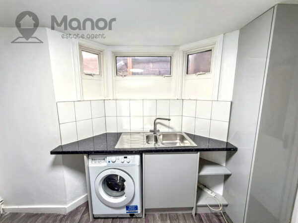 High Street North, Manor Park, E12 6RH