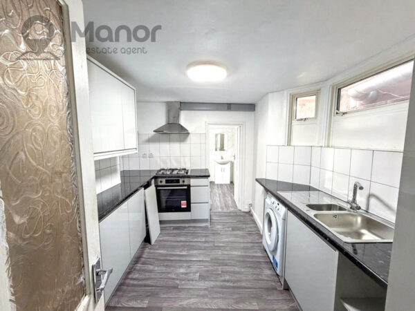 High Street North, Manor Park, E12 6RH