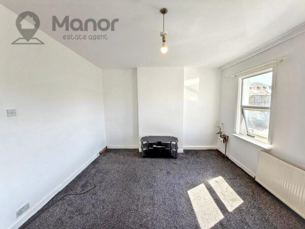 High Street North, Manor Park, E12 6RH