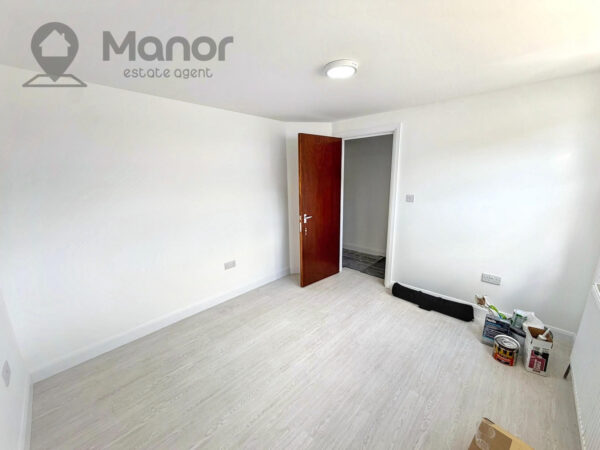 Whalebone Lane South, Dagenham, RM8 1AJ