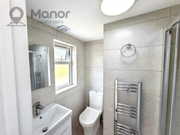 Whalebone Lane South, Dagenham, RM8 1AJ