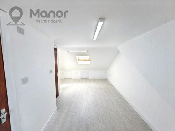 Whalebone Lane South, Dagenham, RM8 1AJ