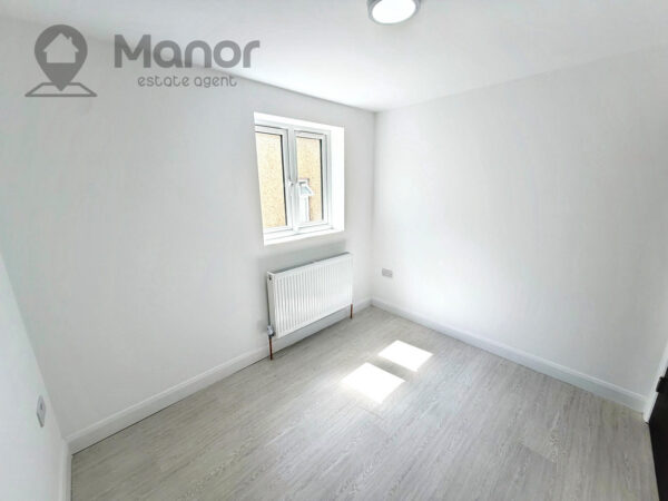 Whalebone Lane South, Dagenham, RM8 1AJ