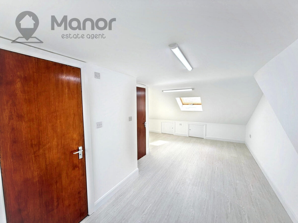 Whalebone Lane South, Dagenham, RM8 1AJ