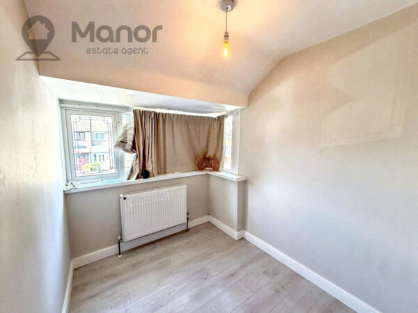 Elm Park Avenue, Hornchurch, RM12 4RY