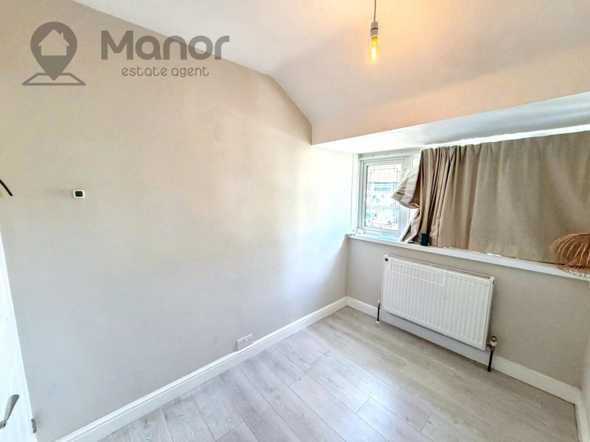 Elm Park Avenue, Hornchurch, RM12 4RY