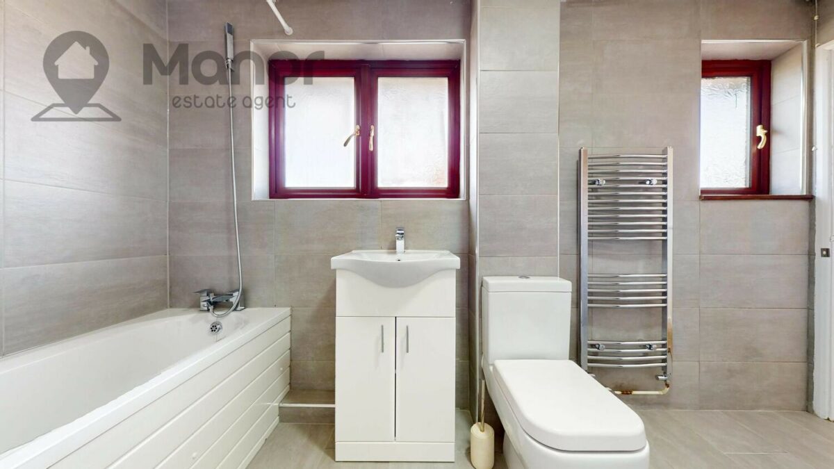 Lansbury Avenue, Romford, RM6 6SD