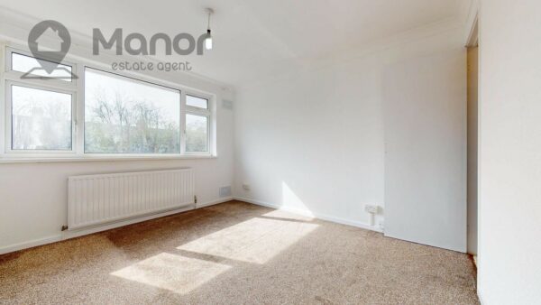 Lansbury Avenue, Romford, RM6 6SD