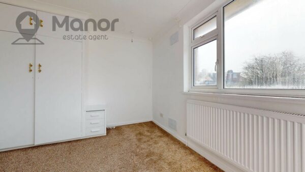 Lansbury Avenue, Romford, RM6 6SD