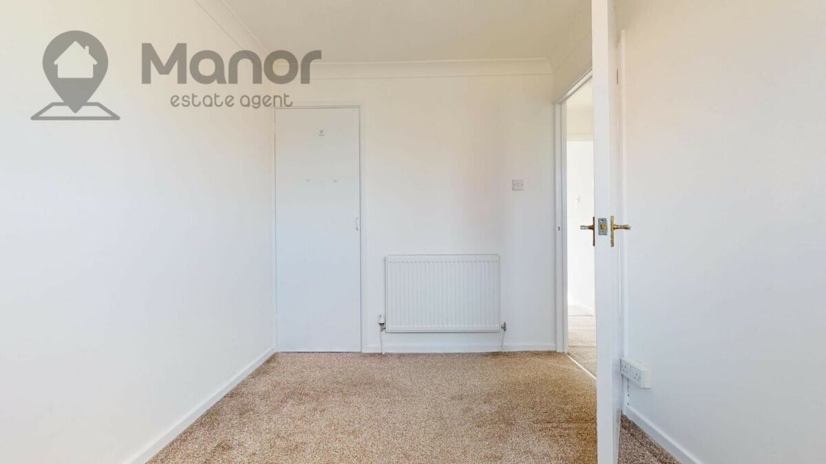 Lansbury Avenue, Romford, RM6 6SD