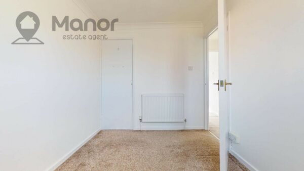 Lansbury Avenue, Romford, RM6 6SD