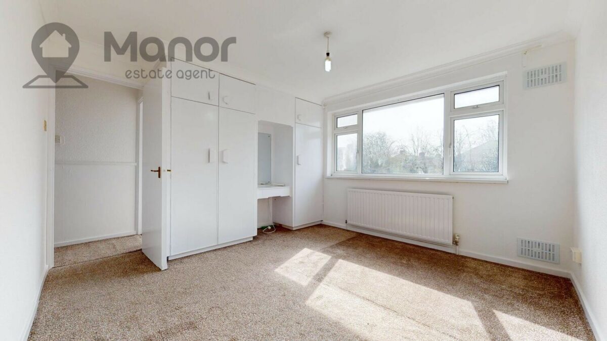 Lansbury Avenue, Romford, RM6 6SD