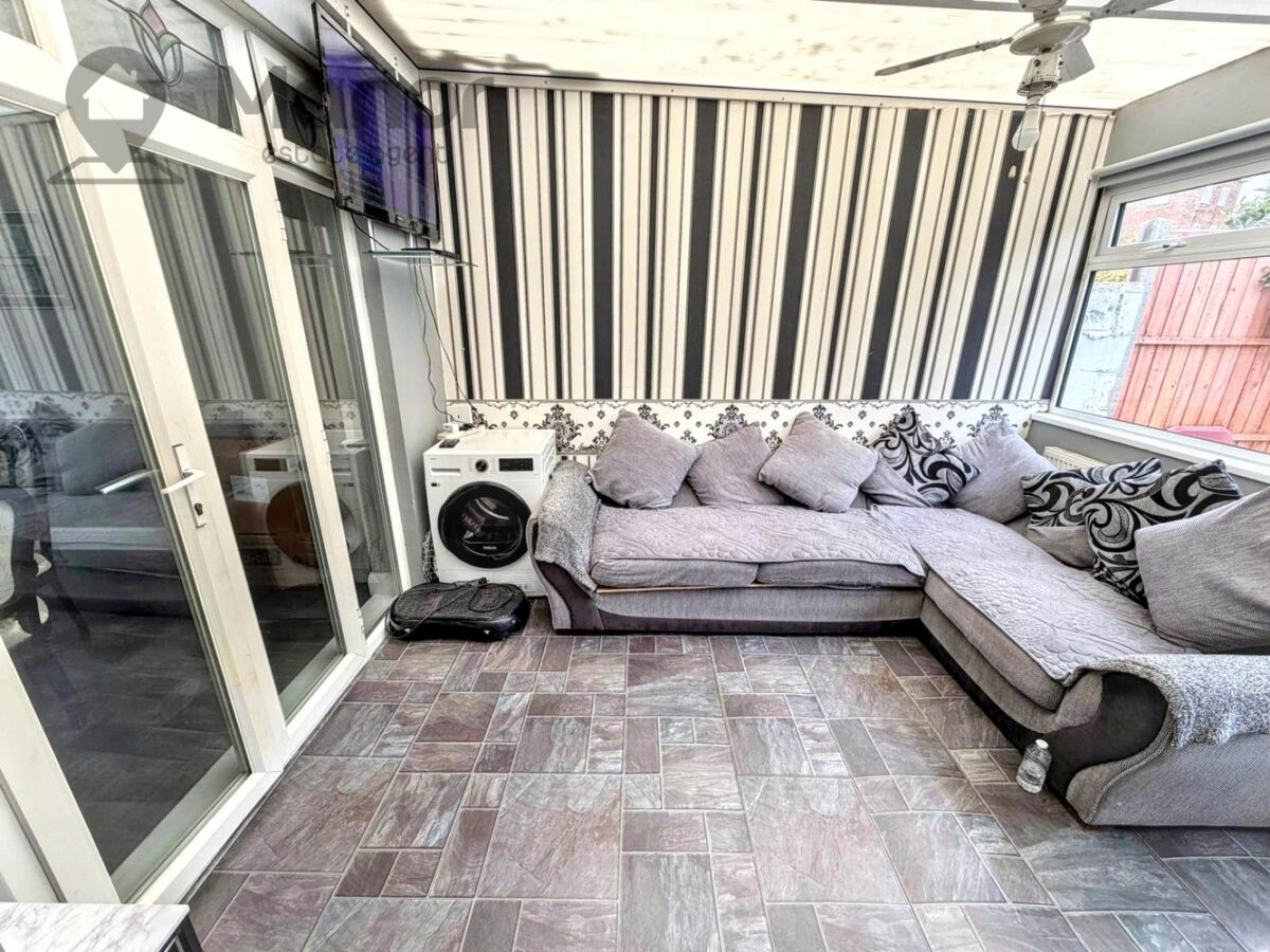 Westrow Drive, Barking, IG11 9BS