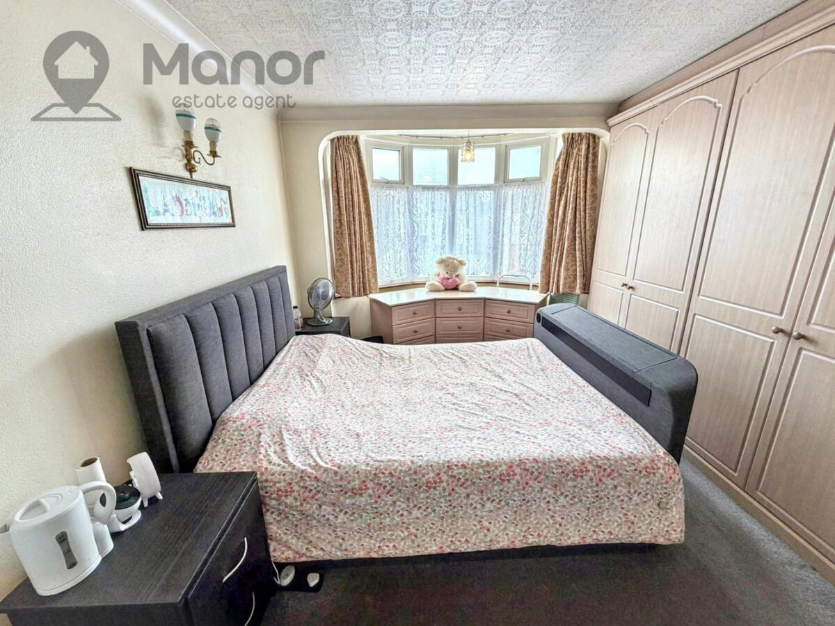 Westrow Drive, Barking, IG11 9BS