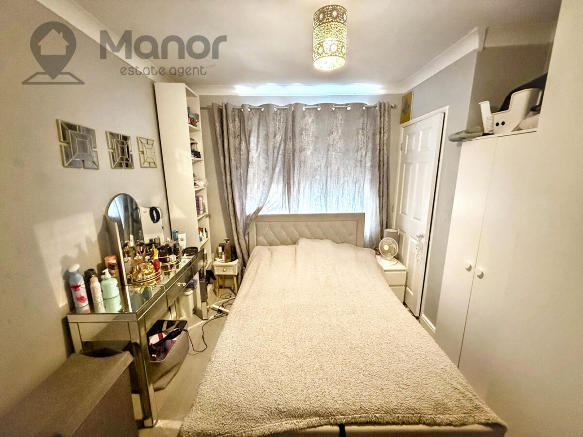 Martin Drive, Rainham, RM13 9NB