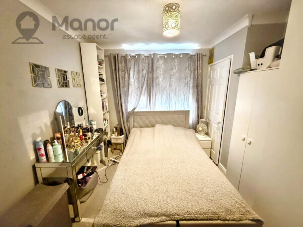 Martin Drive, Rainham, RM13 9NB