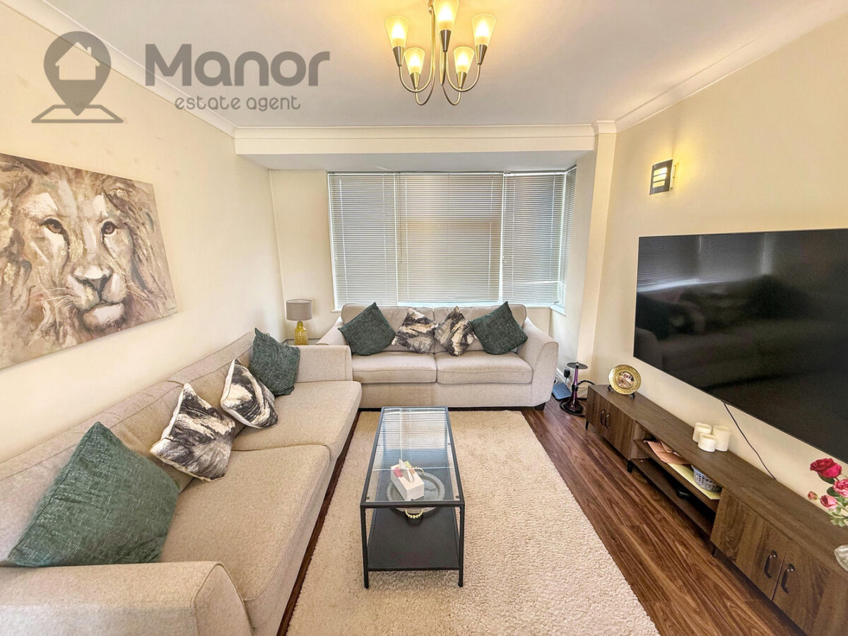 Martin Drive, Rainham, RM13 9NB