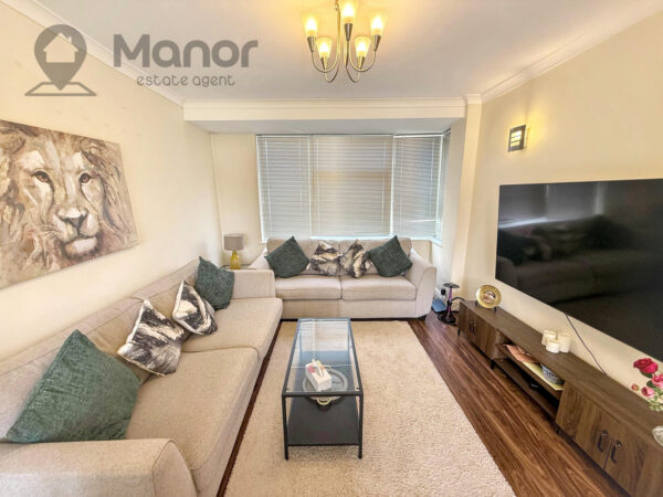Martin Drive, Rainham, RM13 9NB