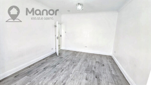 Woodford Avenue, Ilford, IG2 6UX