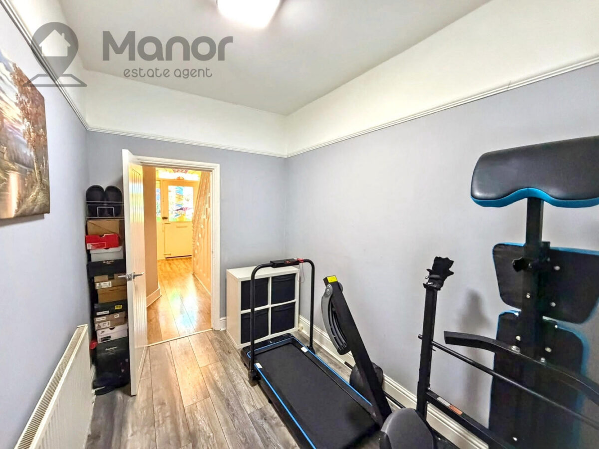 Strone Road, Manor Park, London, Greater London