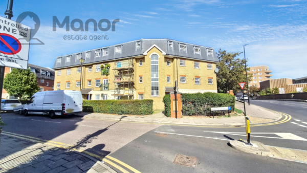 Queensberry Place, Manor Park, E12 6UW