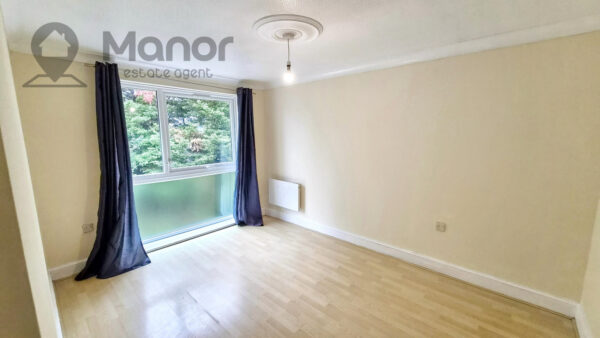 Trotwood, Chigwell, IG7 5JP