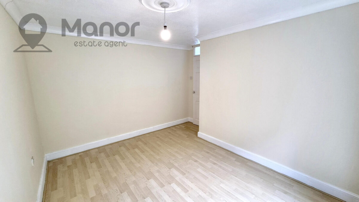 Trotwood, Chigwell, IG7 5JP