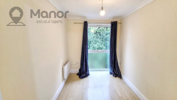 Trotwood, Chigwell, IG7 5JP