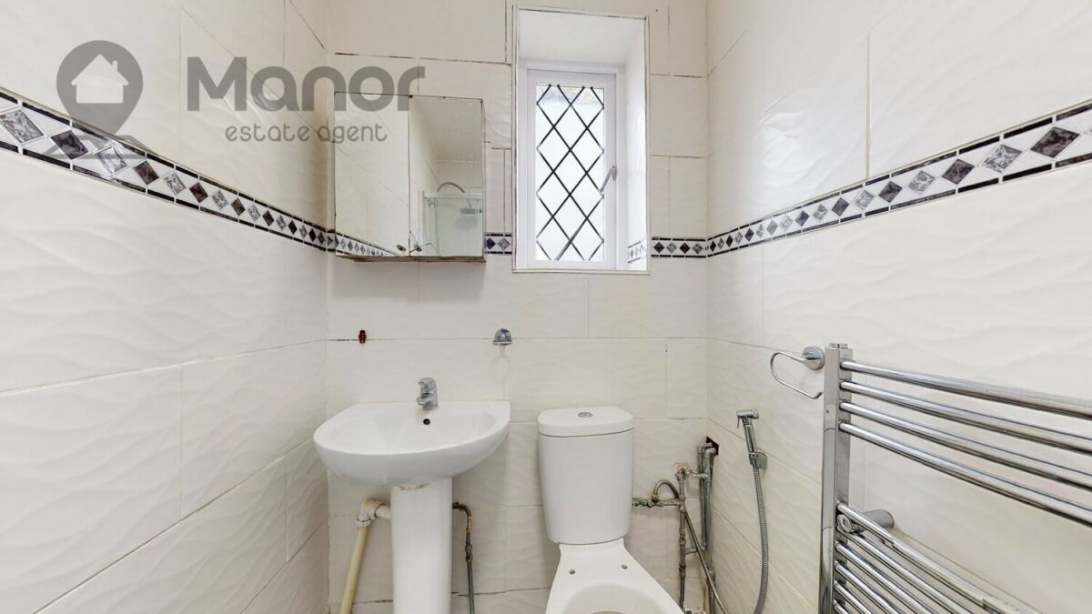 Lindsey Road, Dagenham, RM8 2RP