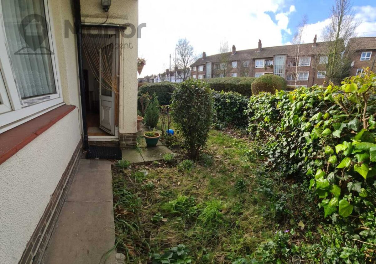 Park Avenue, East Ham, E6 2PY