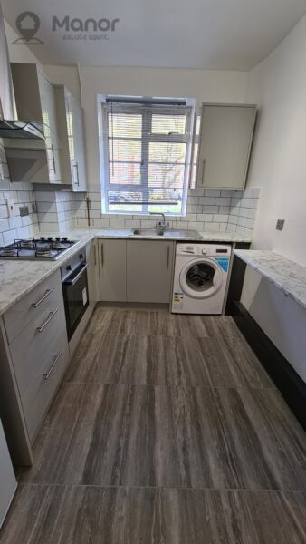 Flat 8, Barclay House, Well Street, London