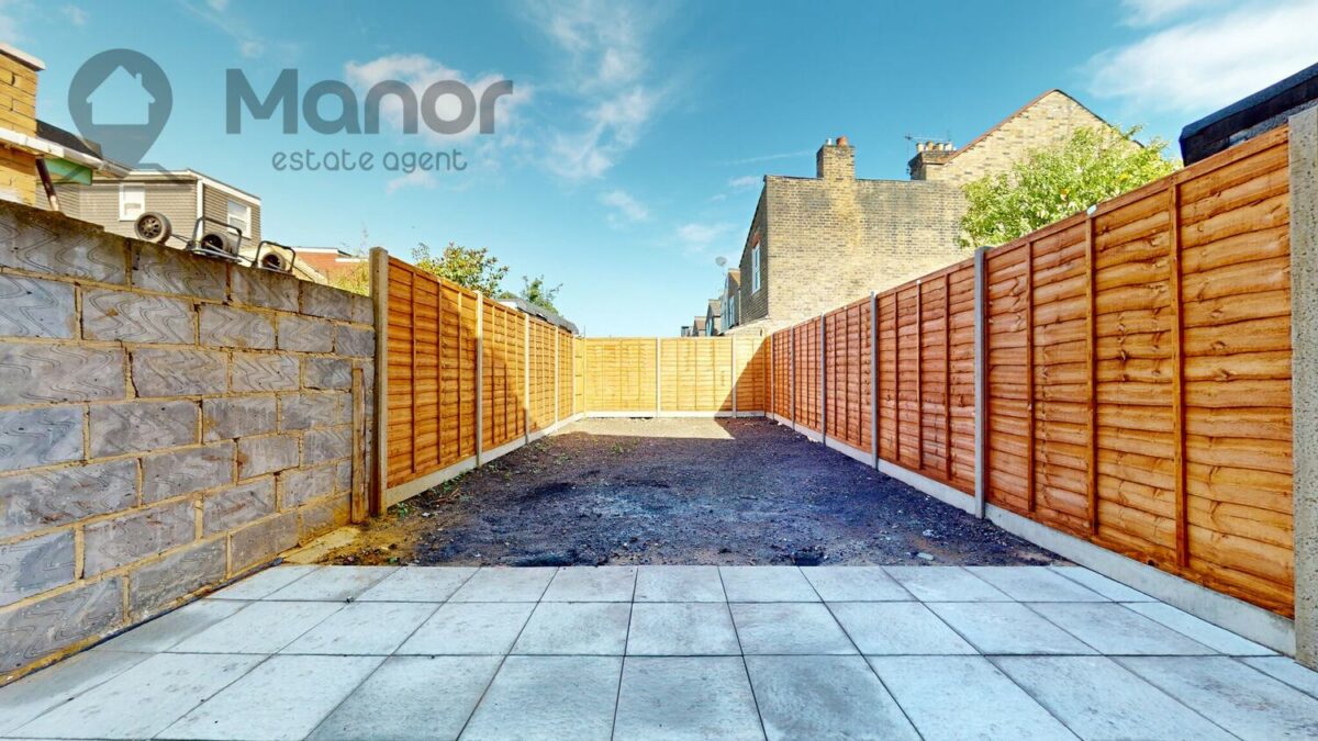 Plashet Grove, East Ham, E6 1AA