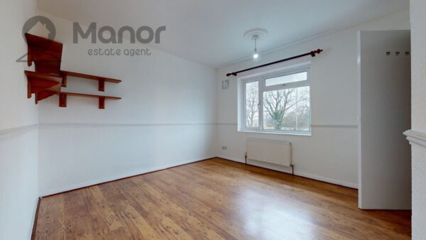 Billet Road, Chadwell Heath, RM6 5QR