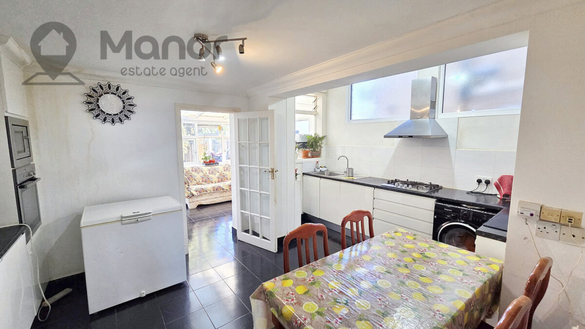 Sixth Avenue, Manor Park, E12 5PR