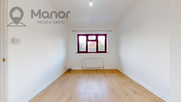 Manning Road, Dagenham, RM10 8RL