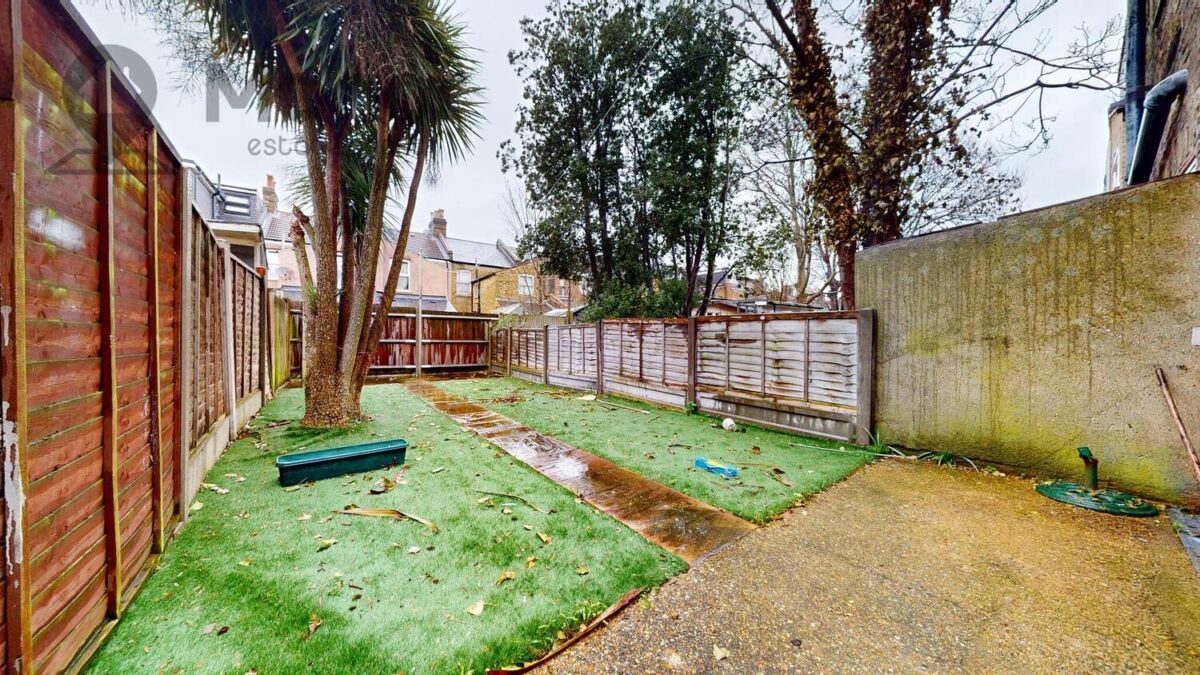 Trumpington Road, Forest Gate, E7 9EJ