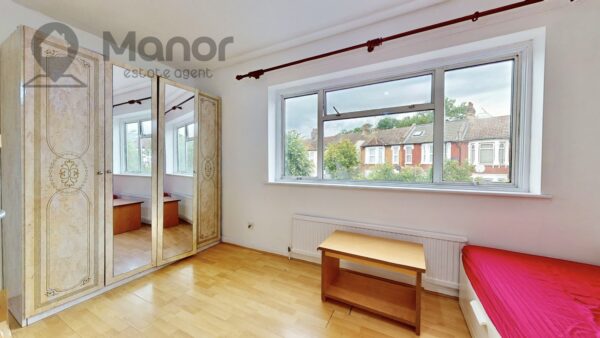 Sibley Grove, Manor Park, E12 6SD