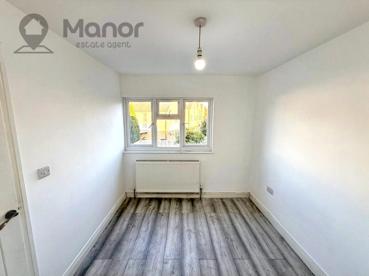 Glenmore Way, Barking, IG11 0LY